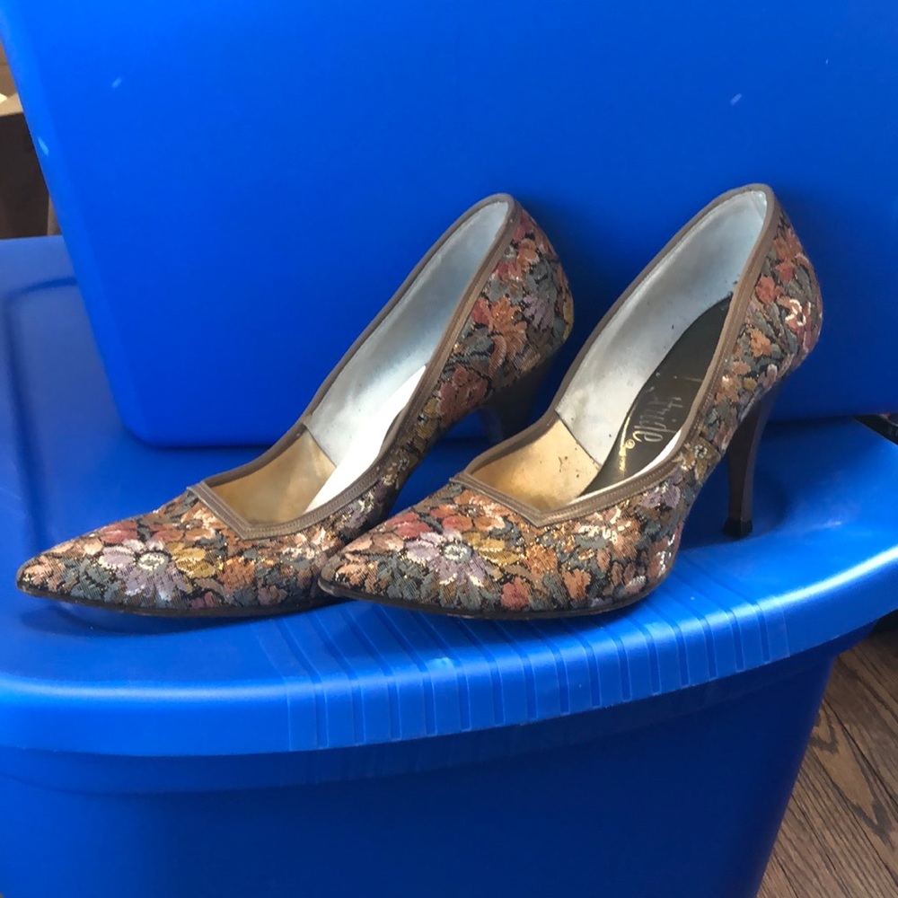 Vintage floral heels
